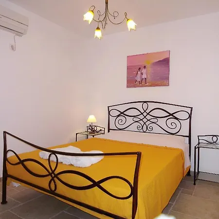 Estella Apart Otel Elafonissos
