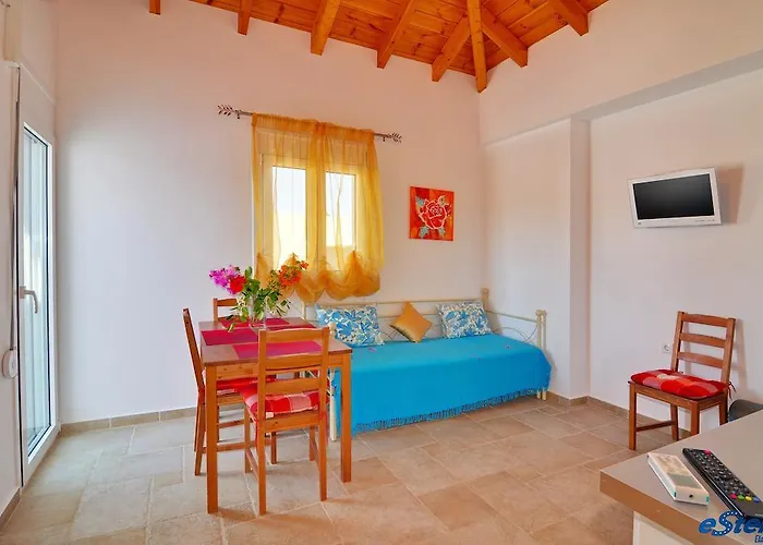 Estella Элафонисси